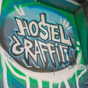 Graffiti Hostal